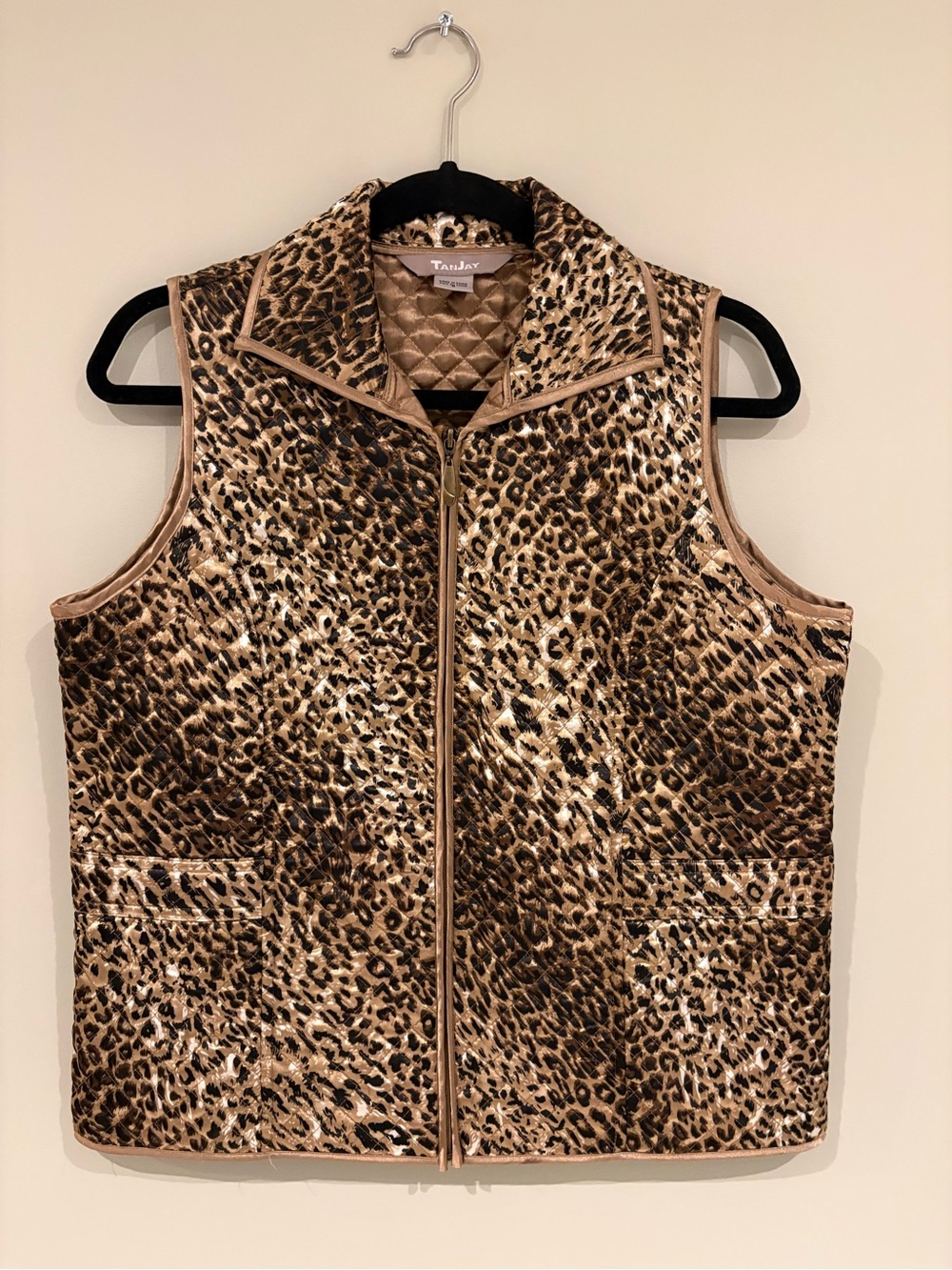 TanJay Metallic Leopard Quilted Zip Vest in Brown and Tan